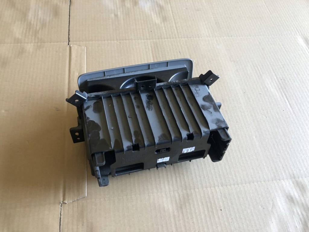 фото №5, Держатель кронштейн na кружка бардачок панель hyundai h350