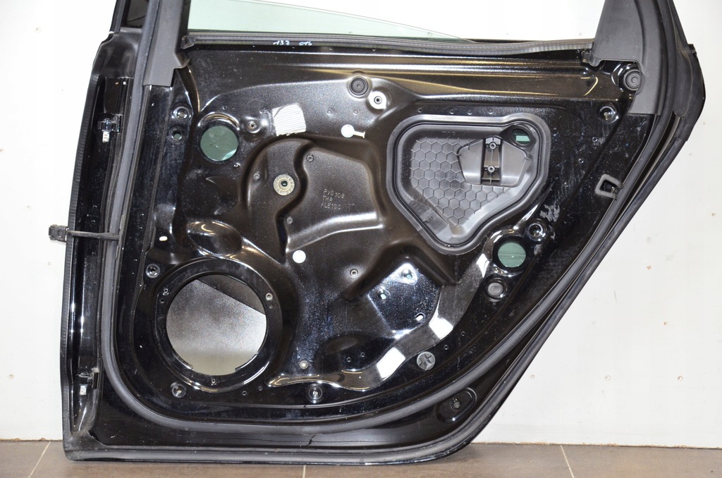 фото №12, Audi a6 c7 4g9 kombi дверь задние правое чёрные