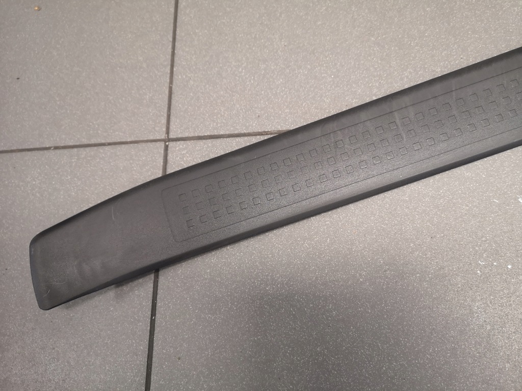 фото №7, Защита накладка порог правая audi a4 b6 8e0853374