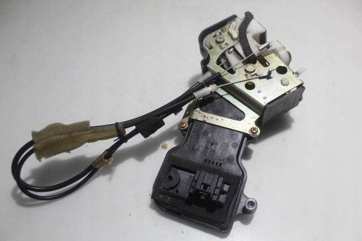 фото №4, Замок правий задня двері mazda 2 i