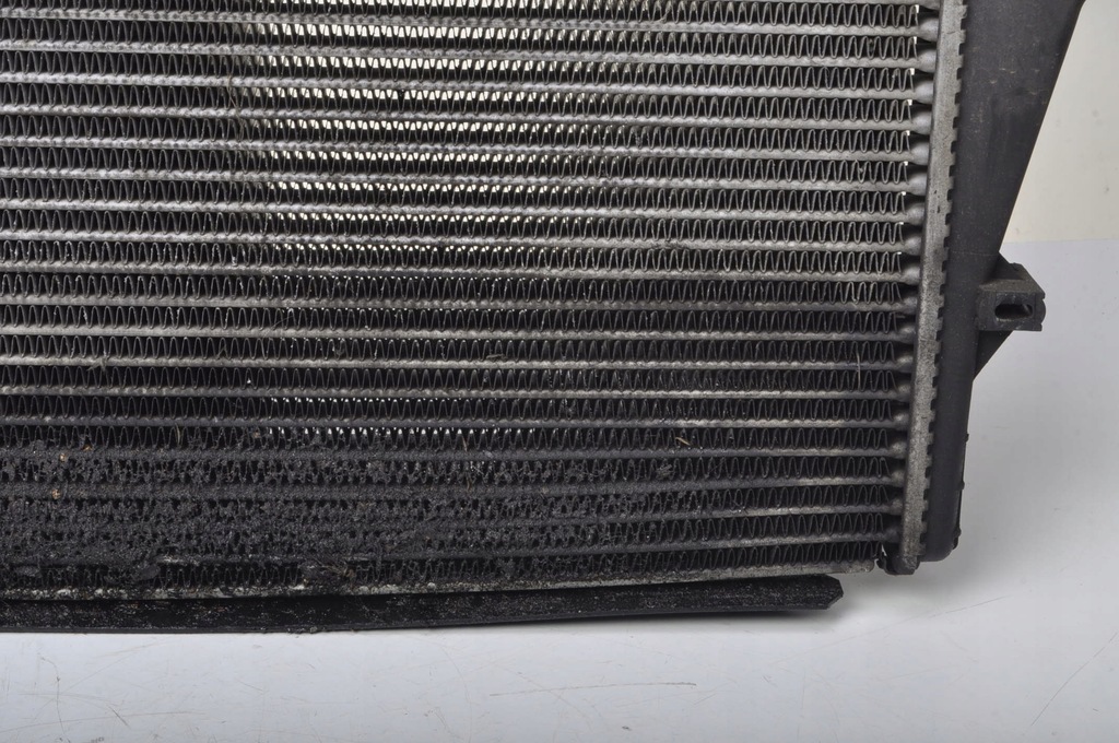 фото №7, Volvo s60 i 2.4 d5 радиатор интеркулер 8671694