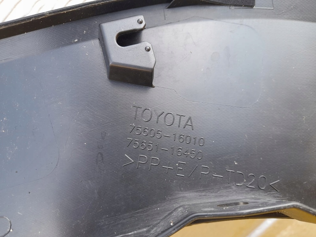 фото №11, Toyota corolla cross молдинг крыла правый задняя 75605-16010