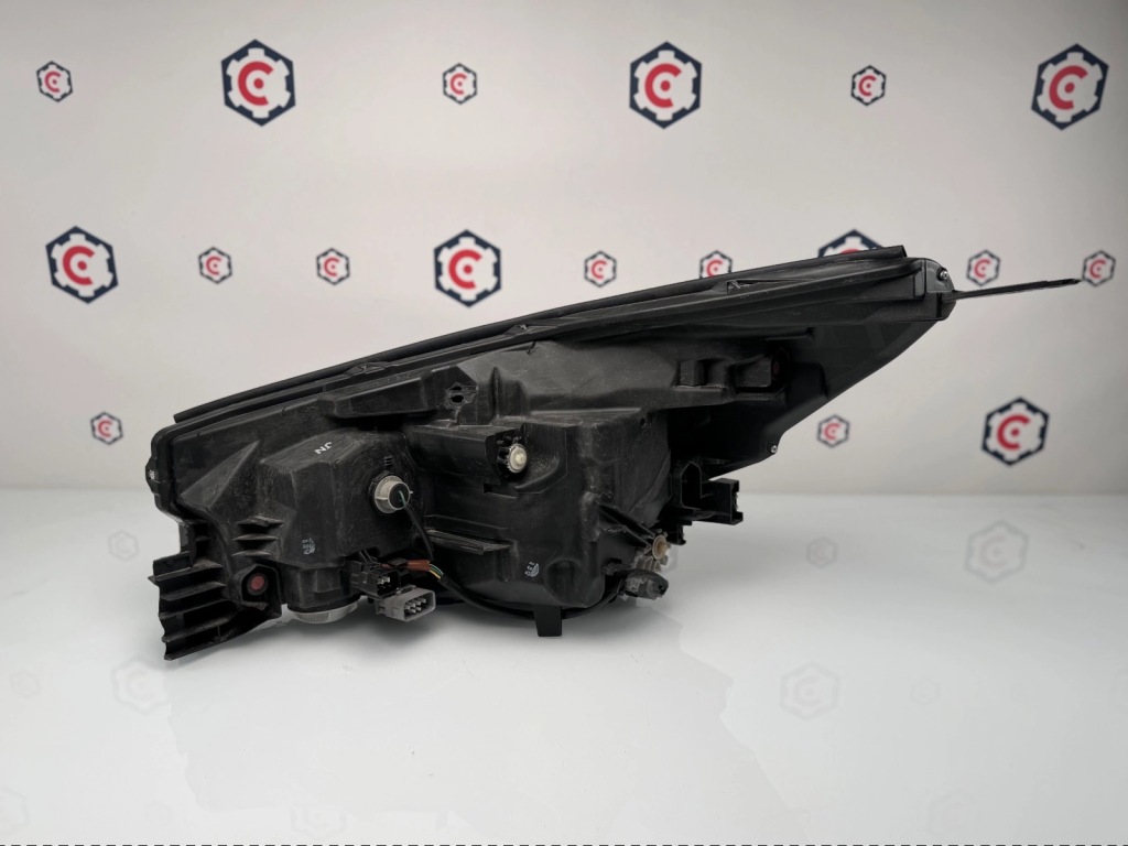 фото №3, Лампа правая перед subaru forester v full led