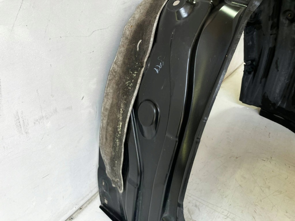 фото №8, Corolla e21 kombi хетчбек підкрилок передні ліва лівий перед platikowe