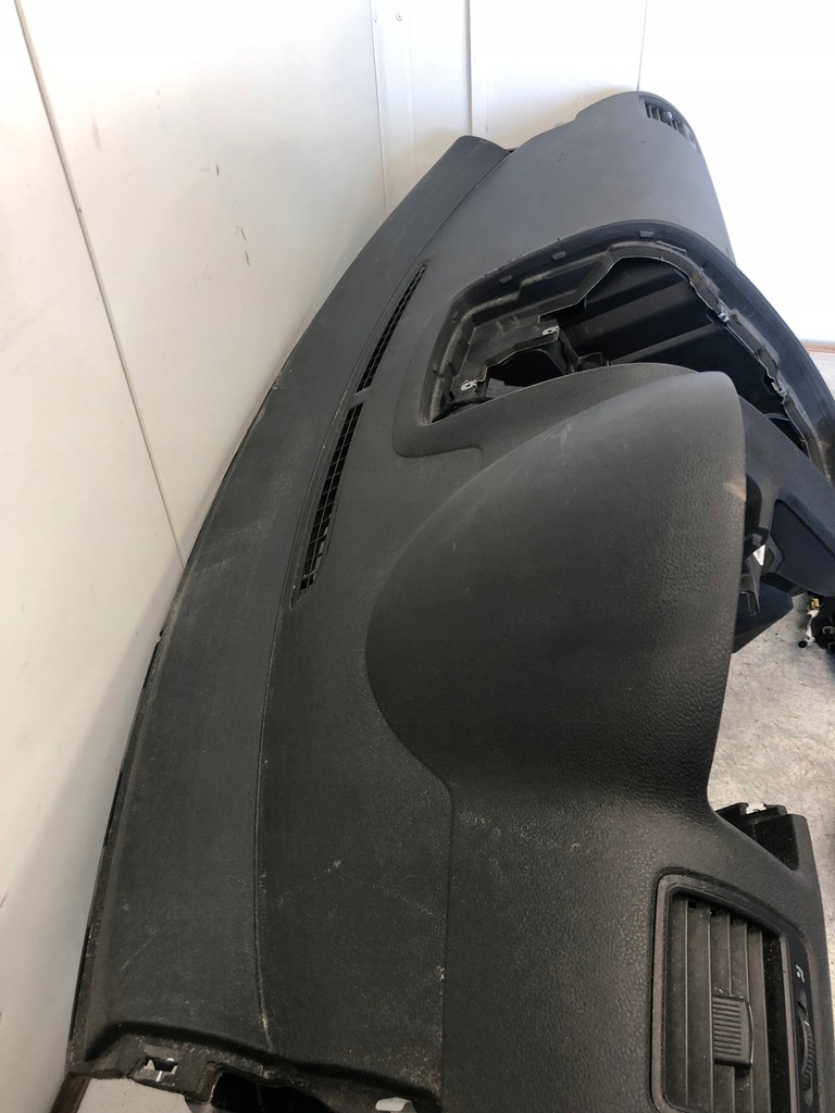 фото №9, Приборная панель консоль подушка пассажира vw golf v