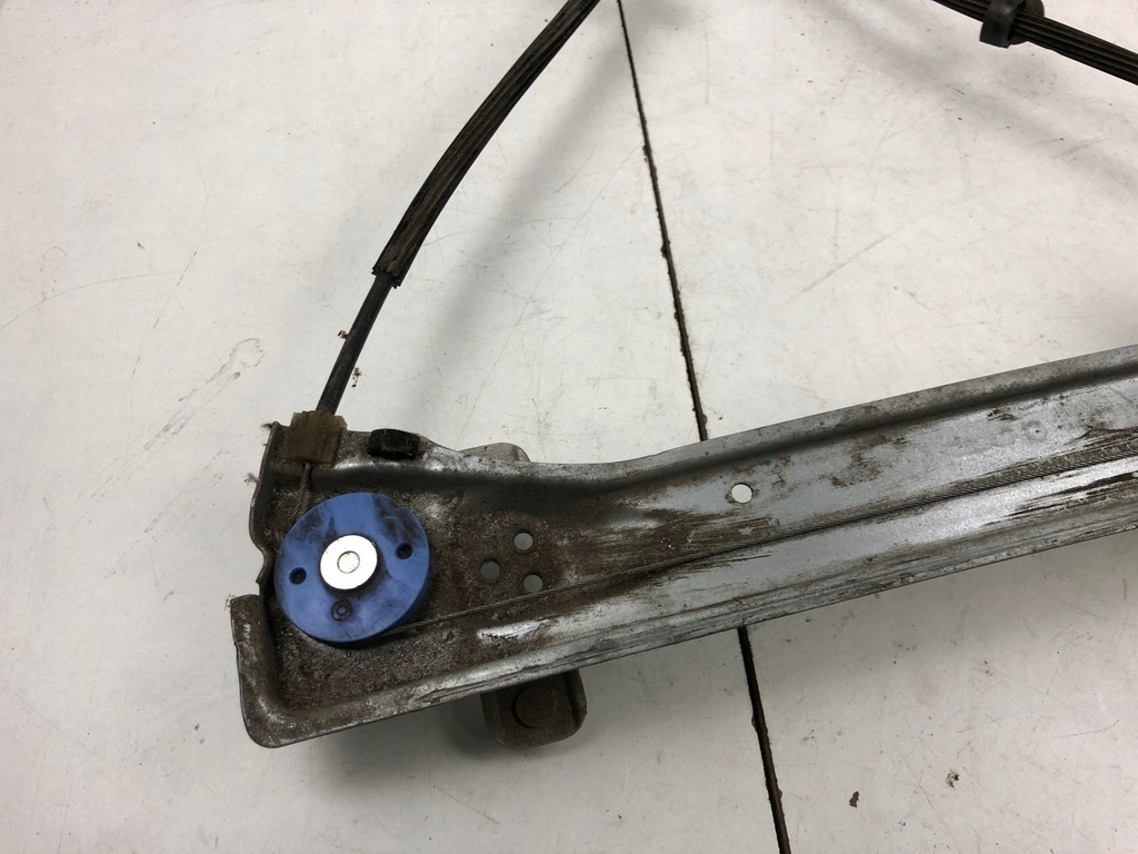 фото №7, Механизм стекло левый задняя megane iii hb 827210003r