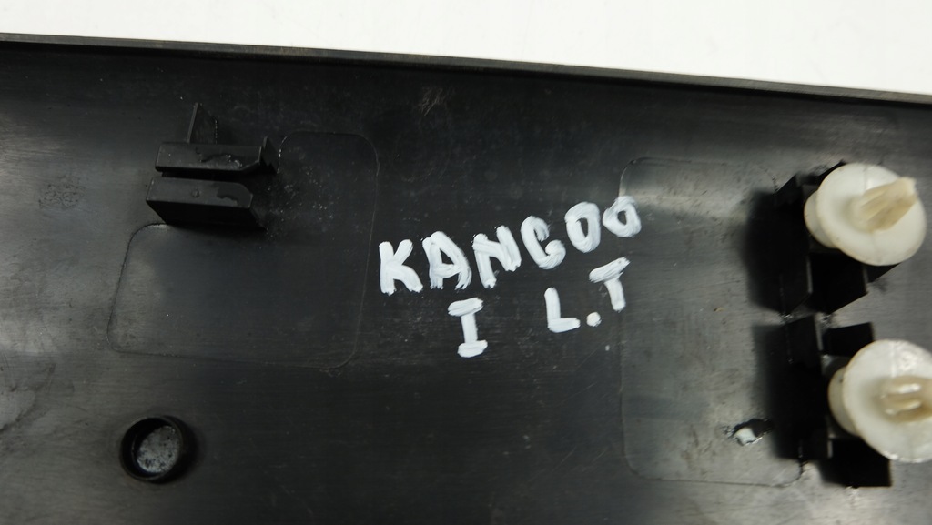 фото №6, Renault kangoo i lift молдинг крыла левый задняя 8200077547