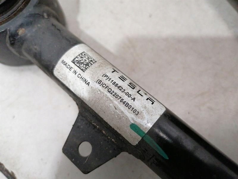 Ступиця задня ліва tesla 1044411 в Україні