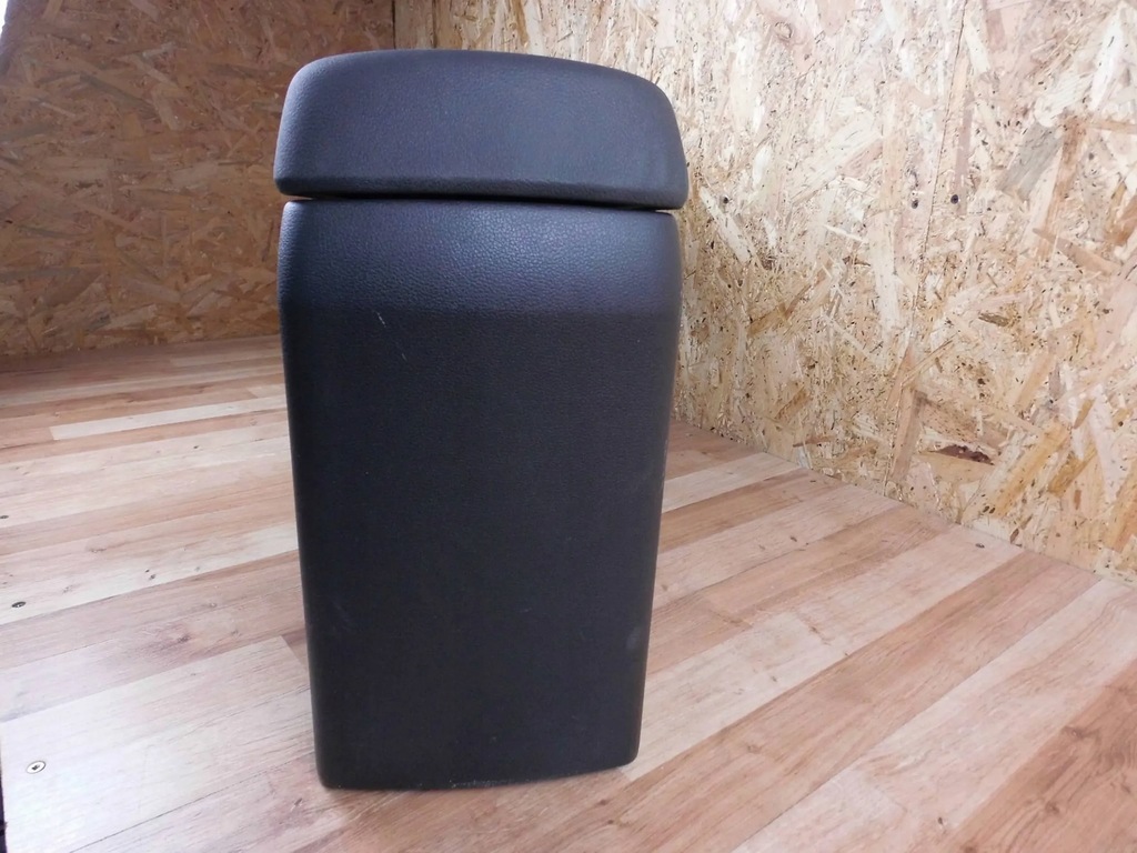 фото №10, Hyundai kona ev туннель средний подлокотник 84611k4000