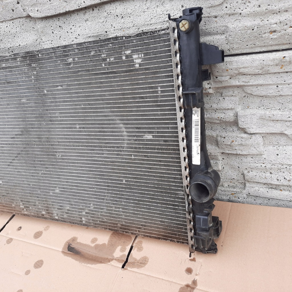 Opel insignia 2.0 радиатор воды 13241725 Недорого