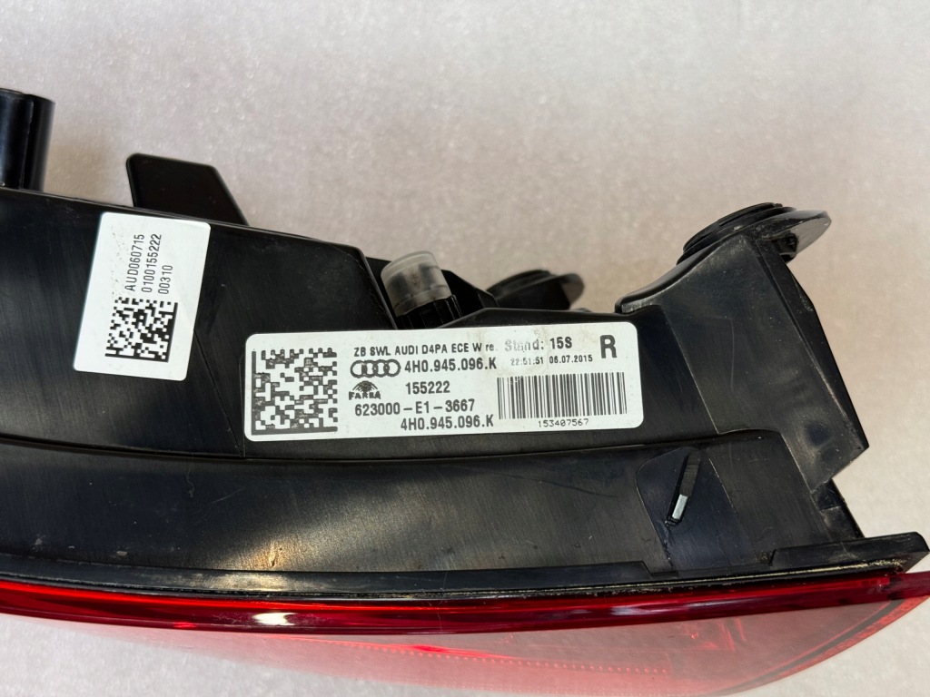 Audi a8 4h рестайлінг  2017 фари задній full led комплект 4h0945095k 4h0945096k 32 km в Україні