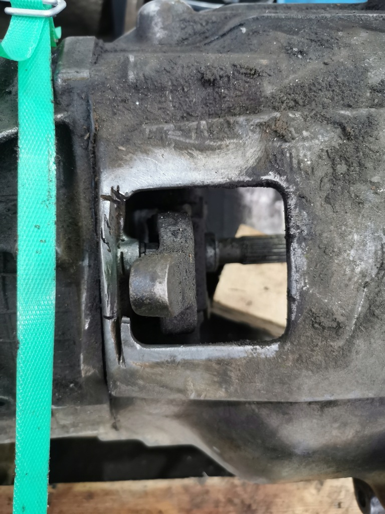 фото №9, Коробка передач передач mitsubishi pajero iv 3.2 did