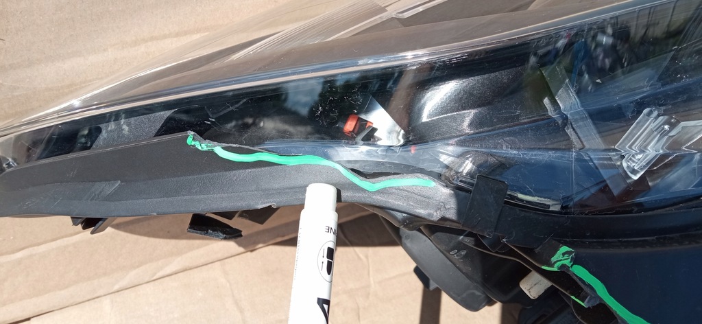 фото №9, Renault captur i 13- лампа фара правый перед обычная h1 260105066r