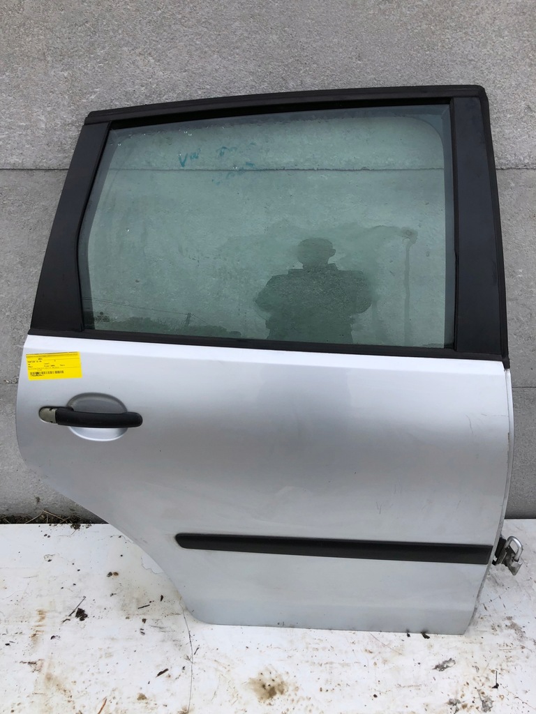 фото №2, Дверь задняя задние правое vw polo 9n