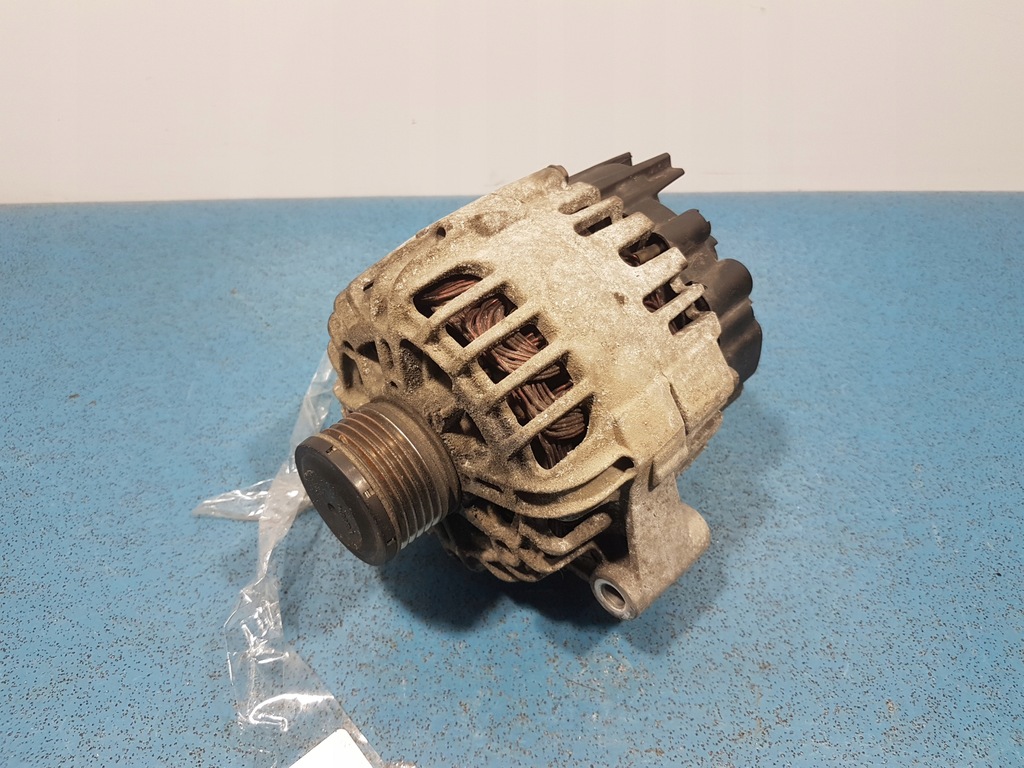 фото №3, Smart forfour i 1.5 cdi генератор a6391500250