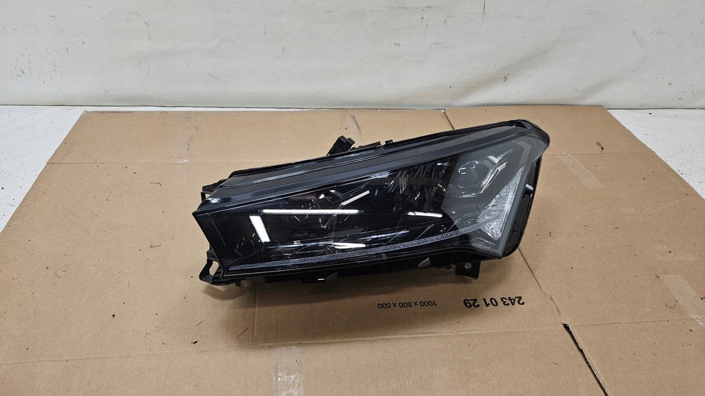 фото №1, Лампа ліва перед передня skoda enyaq full led 5lb941015a