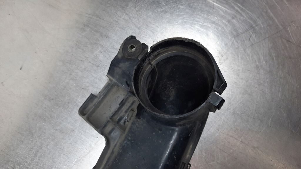 фото №6, Труба повітря zl0113200 mazda premacy