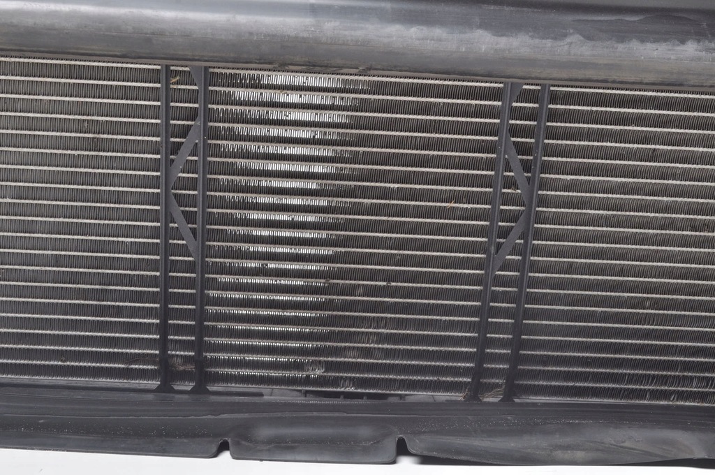 фото №8, Volvo s60 v60 xc60 xc90 v90 s90 радіатор кондиціонера 31686415 31425367