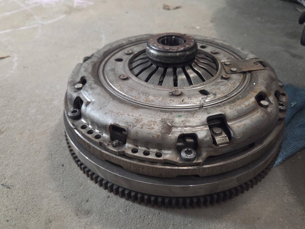 Купить Колесо двухмассовый peugeot rifter