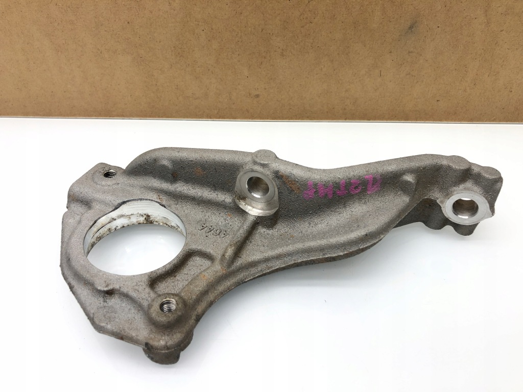 Купить C4 picasso 2 2 1.2 thp кронштейн опора полуось