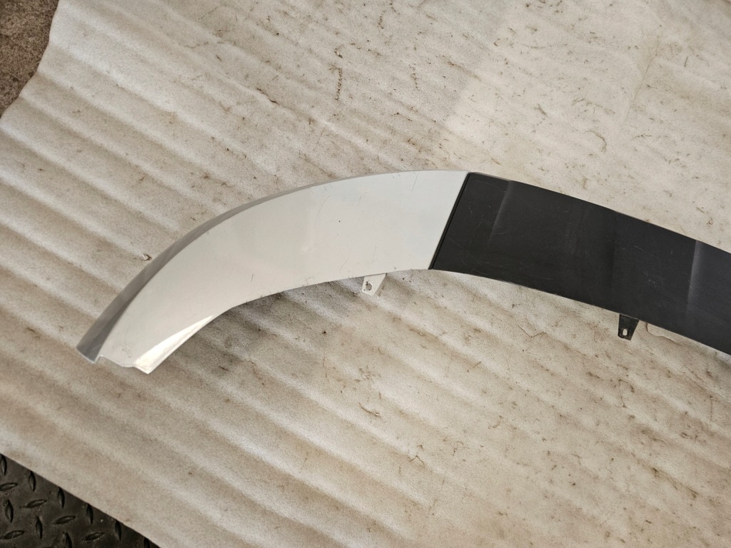 Audi q3 8u0 накладка спойлер бампер передний перед 8u0807061a с Разборки