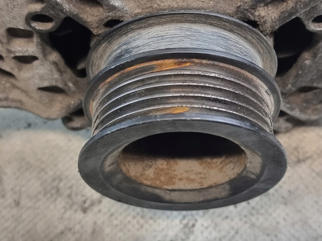 Генератор 14v 120a оригинальный номер 13129850 opel vectra c 2.2b 108kw 03r Доставка