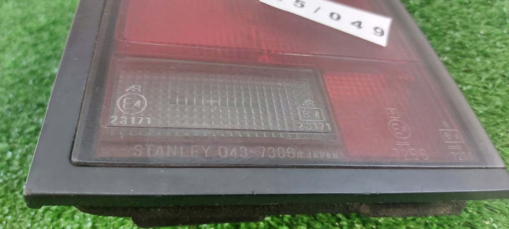 фото №3, Honda accord 84-89 rok права лампа w кришка задня