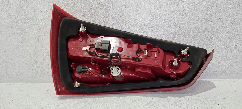 фото №7, Лампа правий задня задня led audi a1 8x0 10-