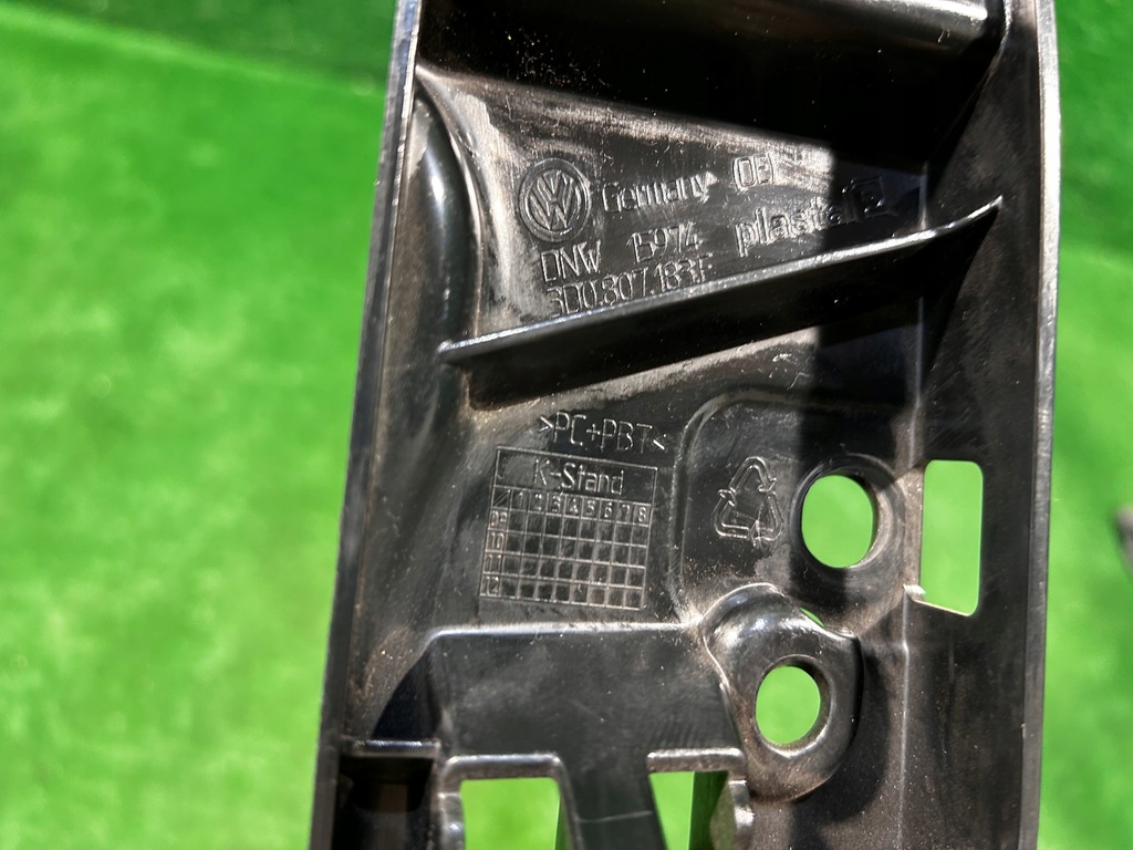 фото №13, Vw phaeton 3d0 lift направляющая кронштейн бампера левый перед передний 3d0807183e