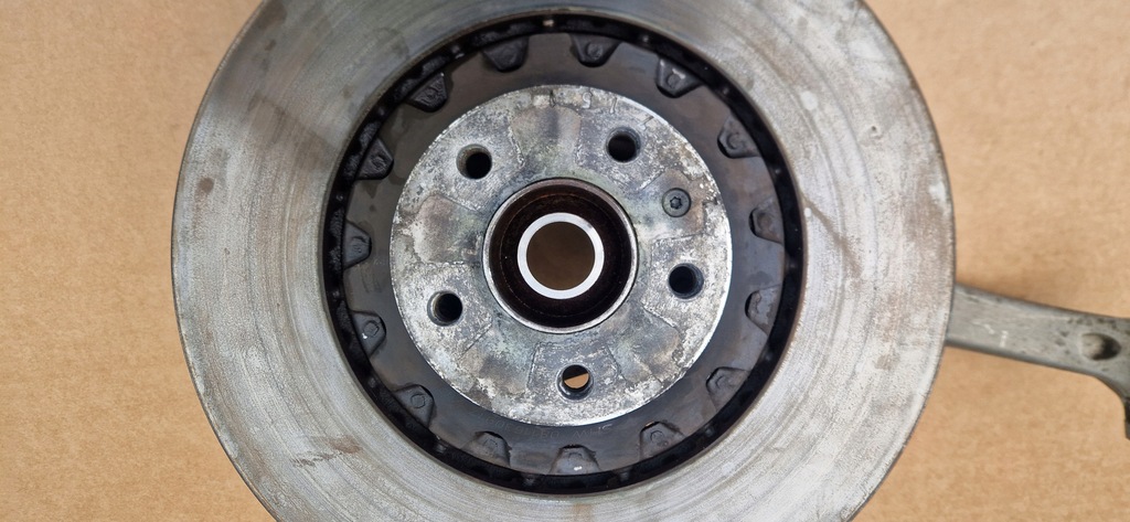 фото №9, Поворотный кулак ступица диск 4k0407559d 4k0407241b audi a6 c8 левая