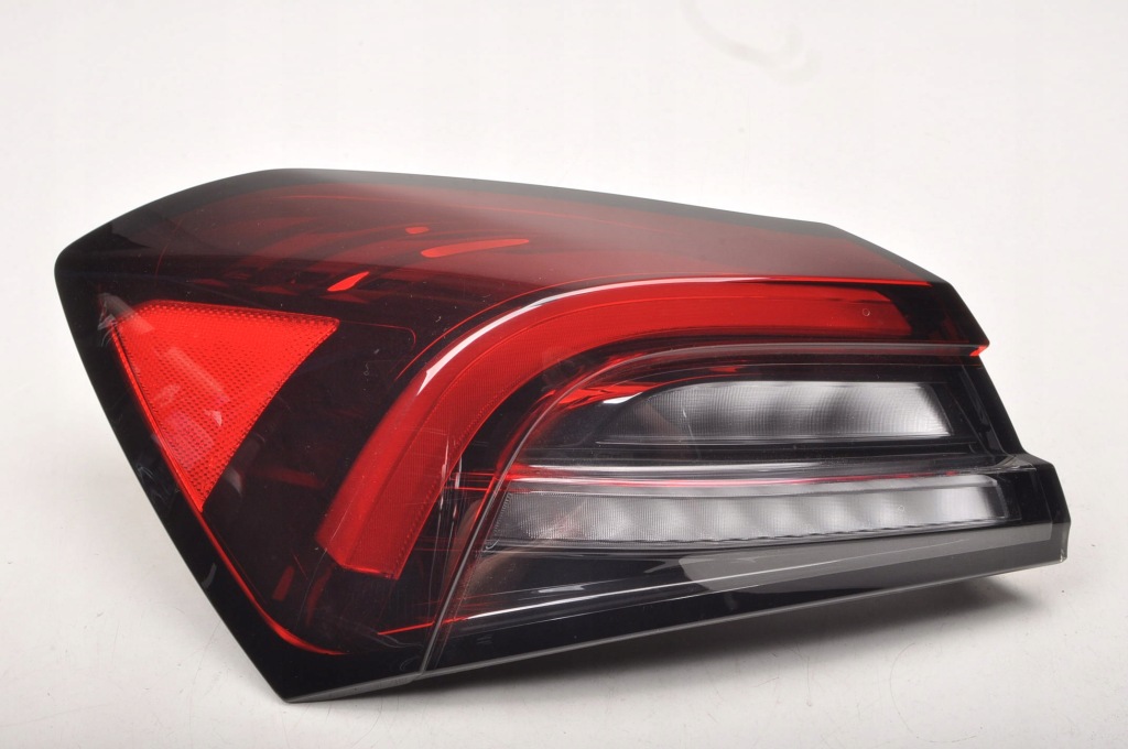 фото №1, Maserati ghibli iii lift лампа левая задняя левый задняя 6701596950