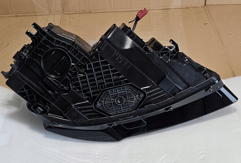 Audi a8 d4 рестайлинг  4h0 13-17 фонари full led диодный левая + правый  новая Цена