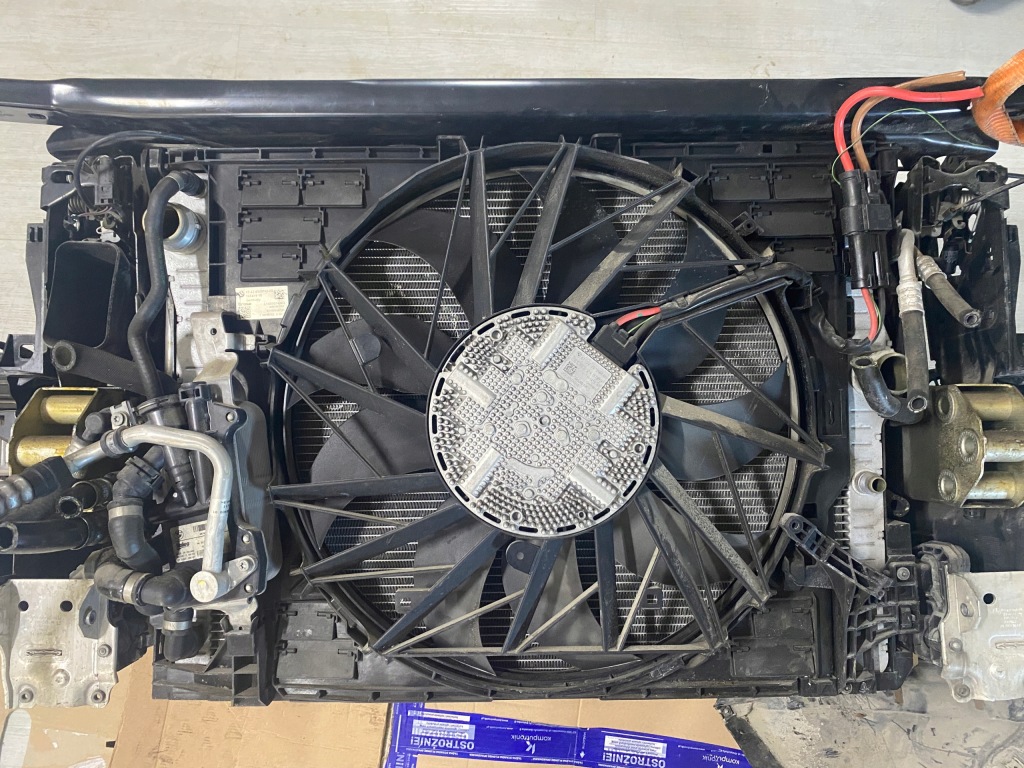 Bmw 5 f10 f11 ремень передний + абсорбер + усилитель + балка + радиатор комплект с Разборки