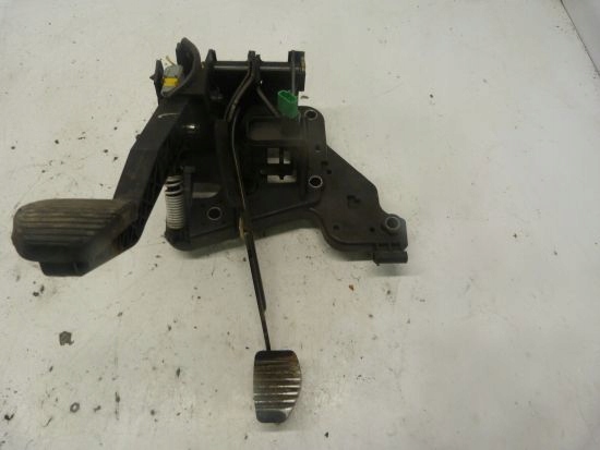 фото №1, Педаль сцепления тормоза citroen c5 lift