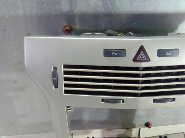 фото №2, Рамка защита радио opel astra iii gtc