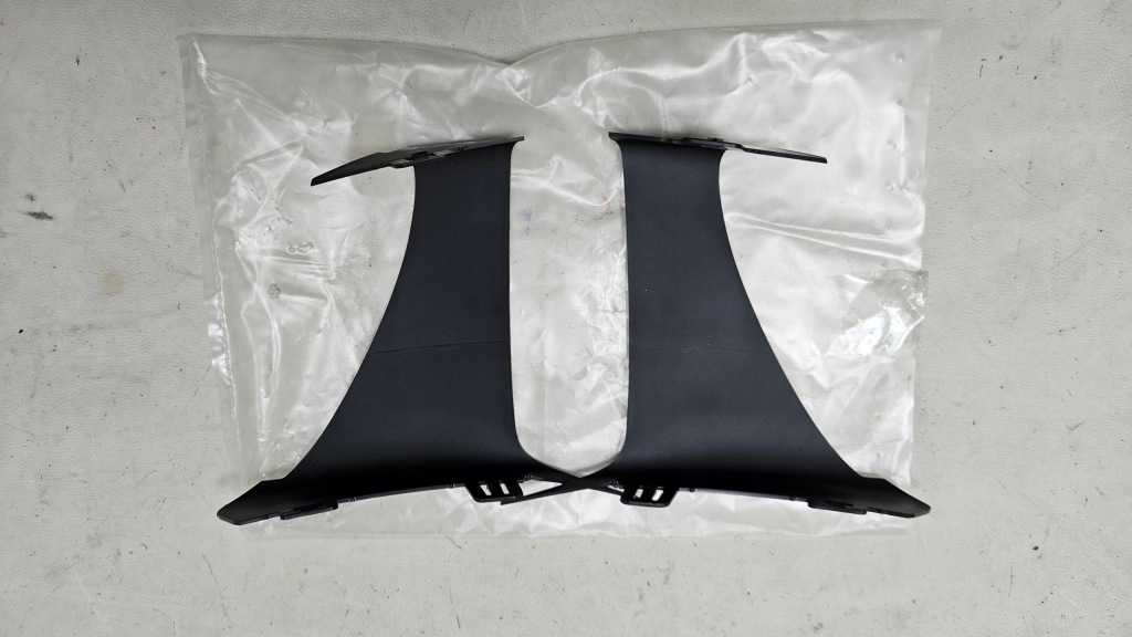 фото №1, Направляющая впуск кронштейн mercedes c-klasa w205 amg lift