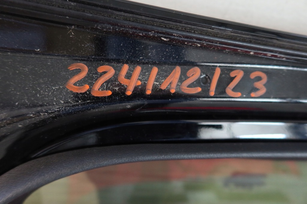 фото №13, Крышка багажника багажника audi a1 8x 3 дверь цвет ly9b