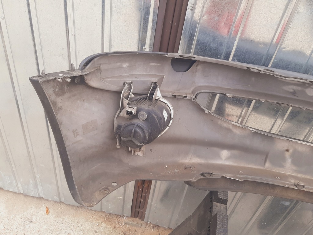 Бампер перед передній peugeot 206 cc кабріолет  колір exyb Зі Шроту