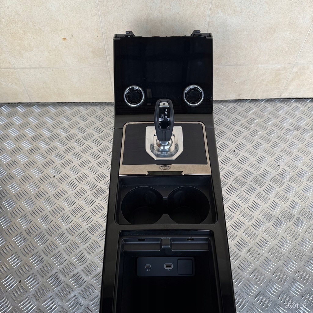 фото №8, Туннель средний дисплей комплект land rover range rover evoque ii 2020'