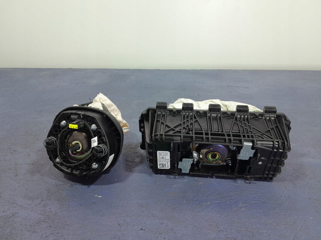 фото №11, Bmw m3 g80 приборная панель приборная pulpit приборная панель подушка безопасности подушки безопасности do восстановление