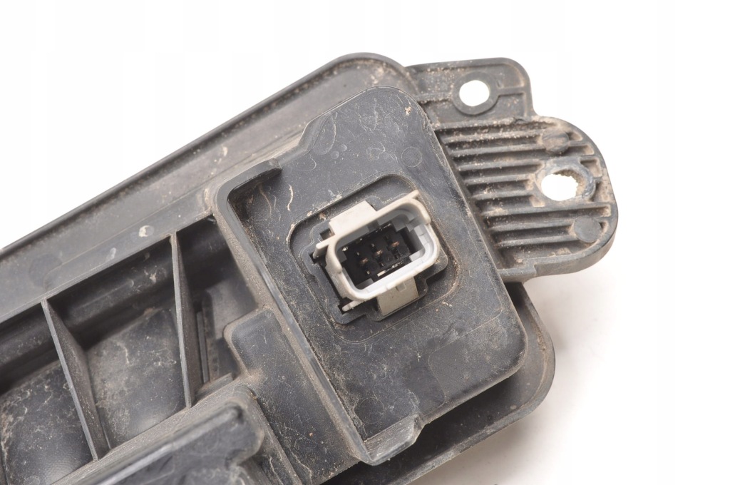 Peugeot 308 рестайлинг  фара свет led светодиодная левая 90001685 Цена