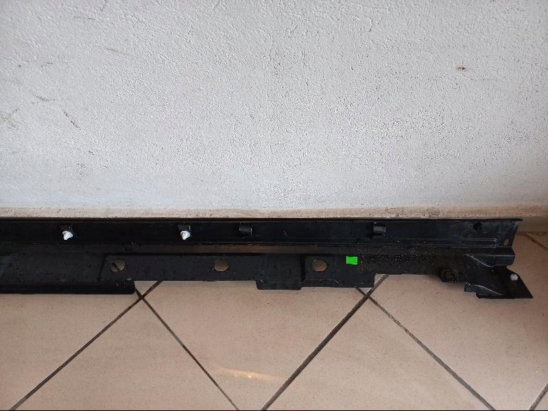 фото №8, Toyota highlander 19- молдинг поріг поріг права