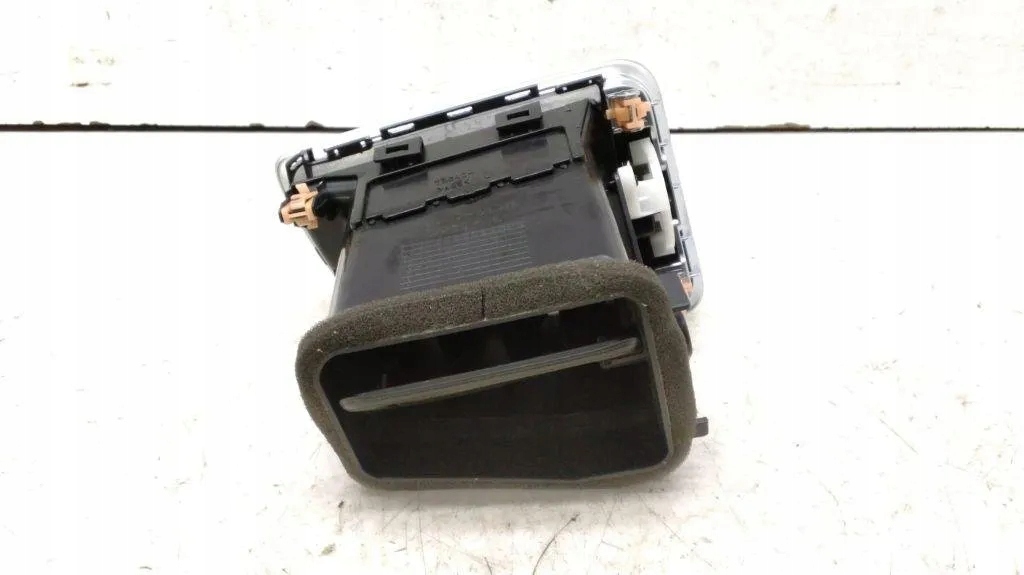 фото №7, Повітроводи панелі приладової панелі suzuki sx4 s-cross jy 7364061m0 1.0l бензиновий