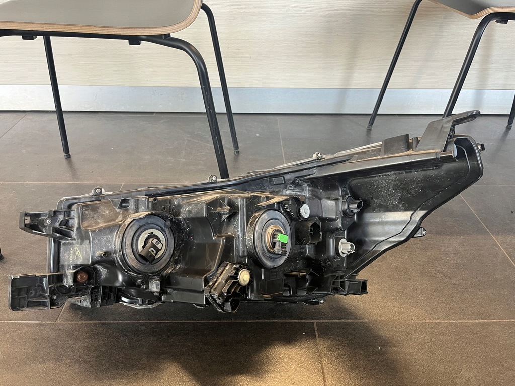 фото №6, Лампа правая передняя toyota hilux viii обычная