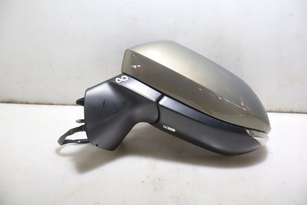 фото №1, Зеркало левая toyota yaris iv cross 6x1