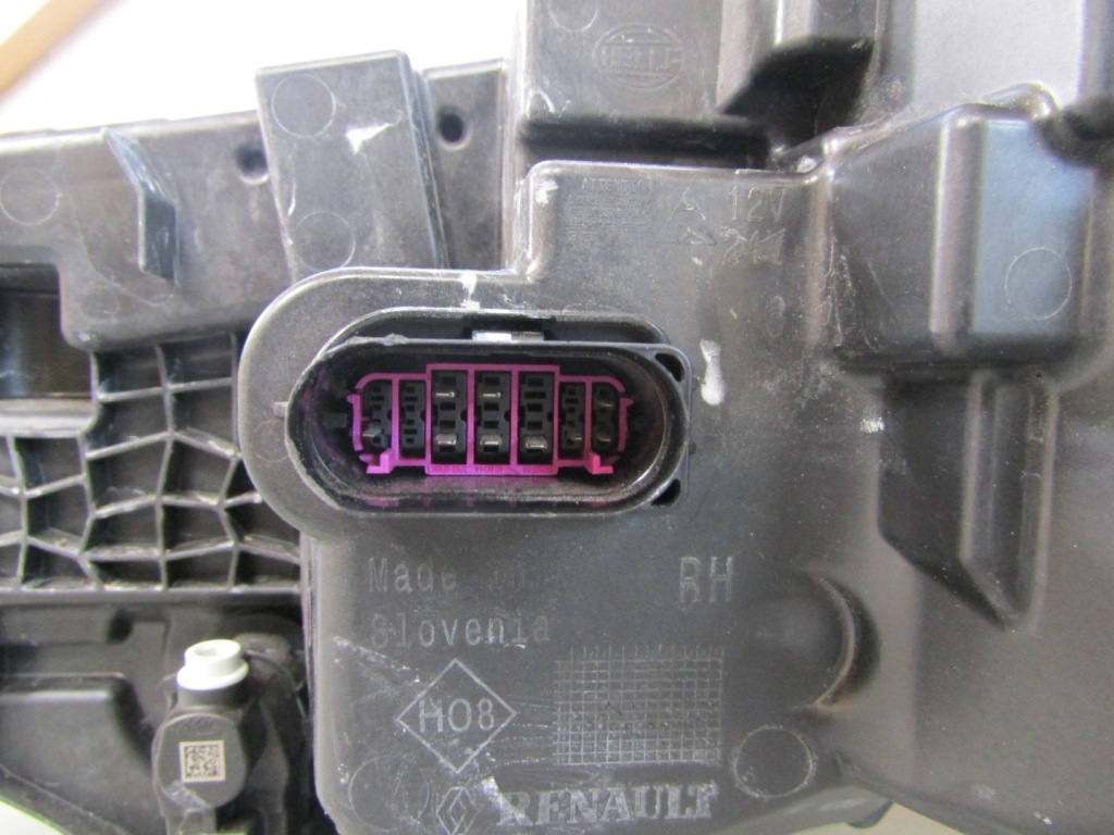 Лампа перед renault austral led matrix vision 22-25 rh правая 260109229r Недорого