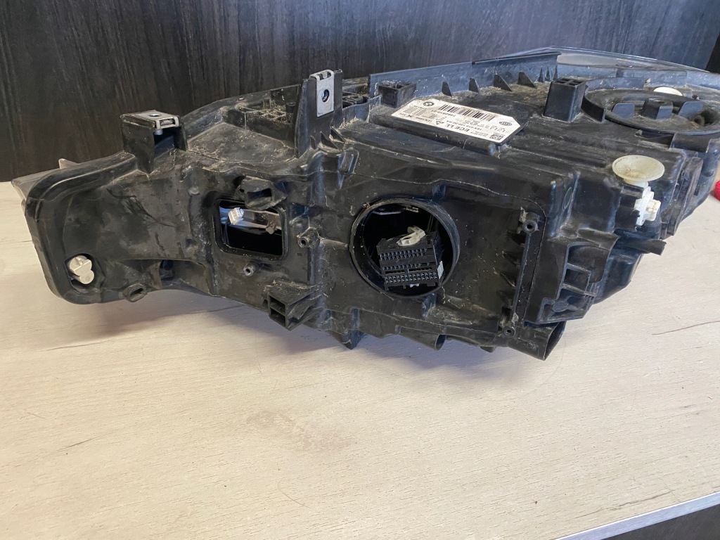 фото №6, Лампа правая фара bmw 3 f30 f31 lci lift black