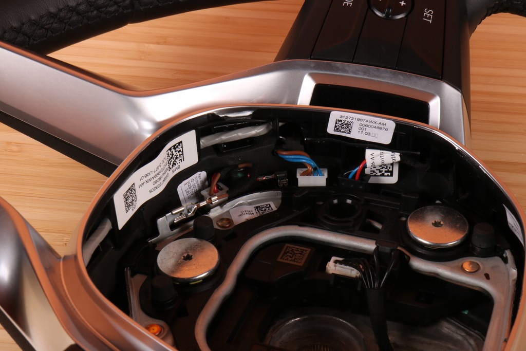 фото №9, Bmw 2 u06 x1 u11 оригінальна повітропровід sport шкіра