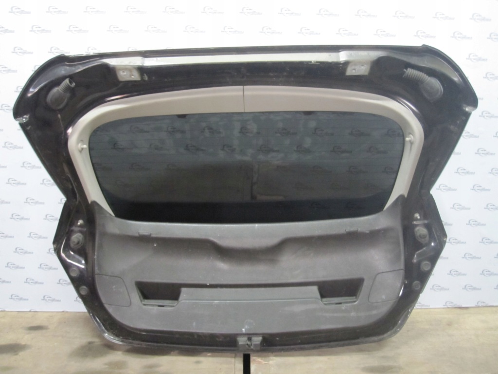 Opel astra j 10r крышка багажника задний 90 микронов в Украине