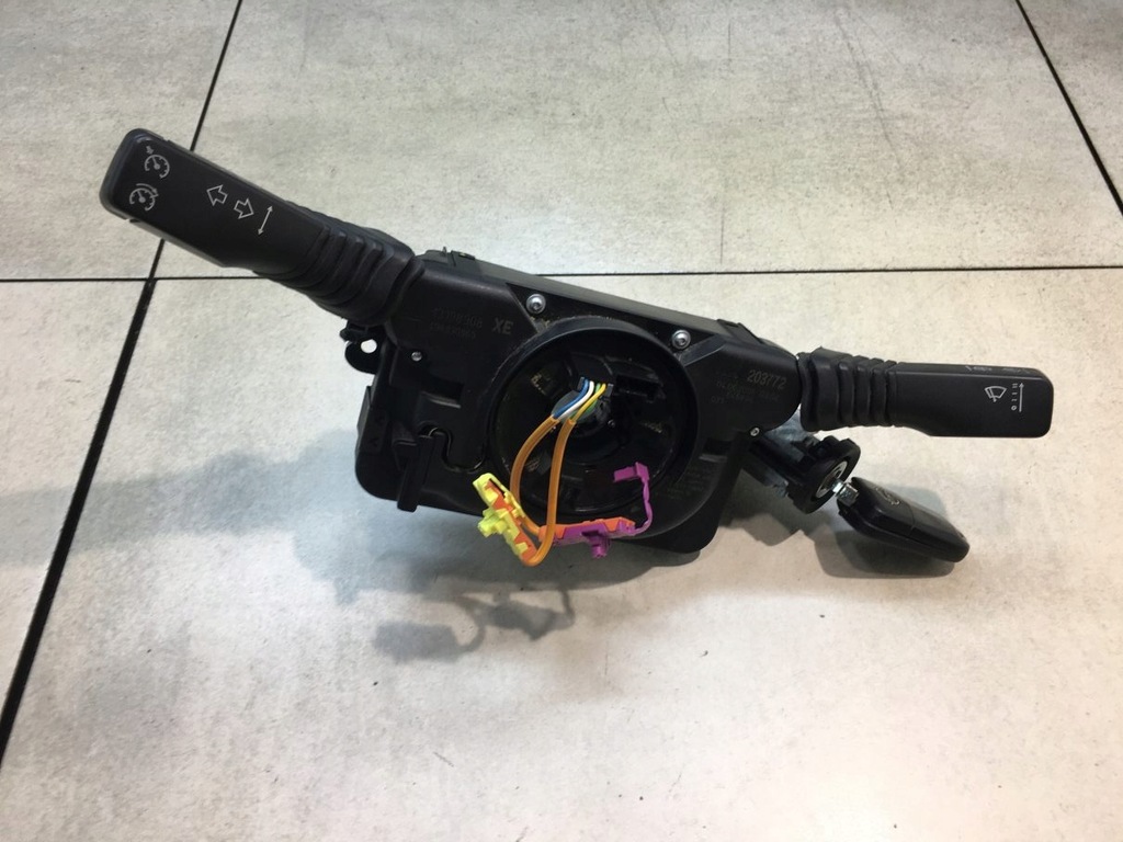 фото №1, Переключатель комбинированный opel astra h 13198908 n0501882